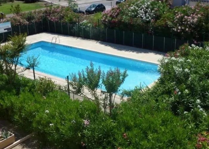 Apartment Au Rdc Avec Terrasse, Piscines, Parking Prive Et Proche De La - Fr-1-307-186