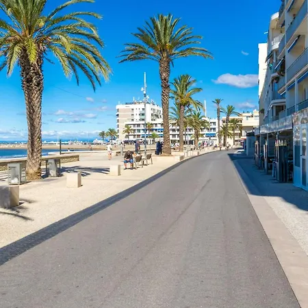 Au Rdc Avec Terrasse, Piscines, Parking Prive Et Proche De La - Fr-1-307-186 * لو غراو دو روا
