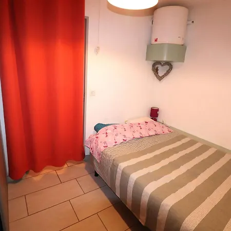 Au Rdc Avec Terrasse, Piscines, Parking Prive Et Proche De La - Fr-1-307-186 公寓 勒格罗-迪鲁瓦