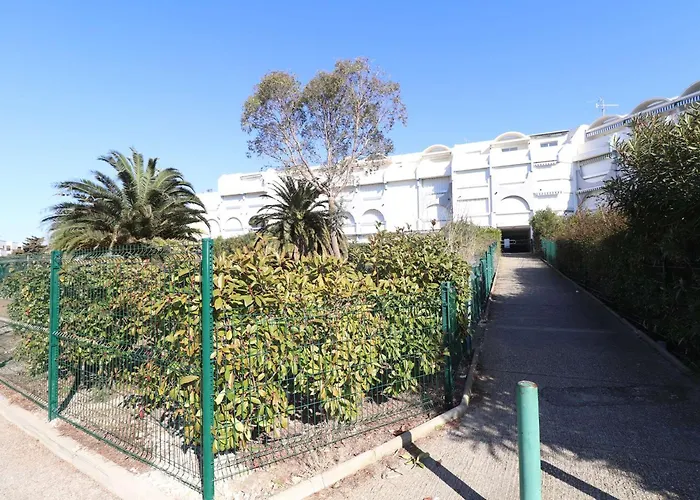 Au Rdc Avec Terrasse, Piscines, Parking Prive Et Proche De La - Fr-1-307-186 * 勒格罗-迪鲁瓦